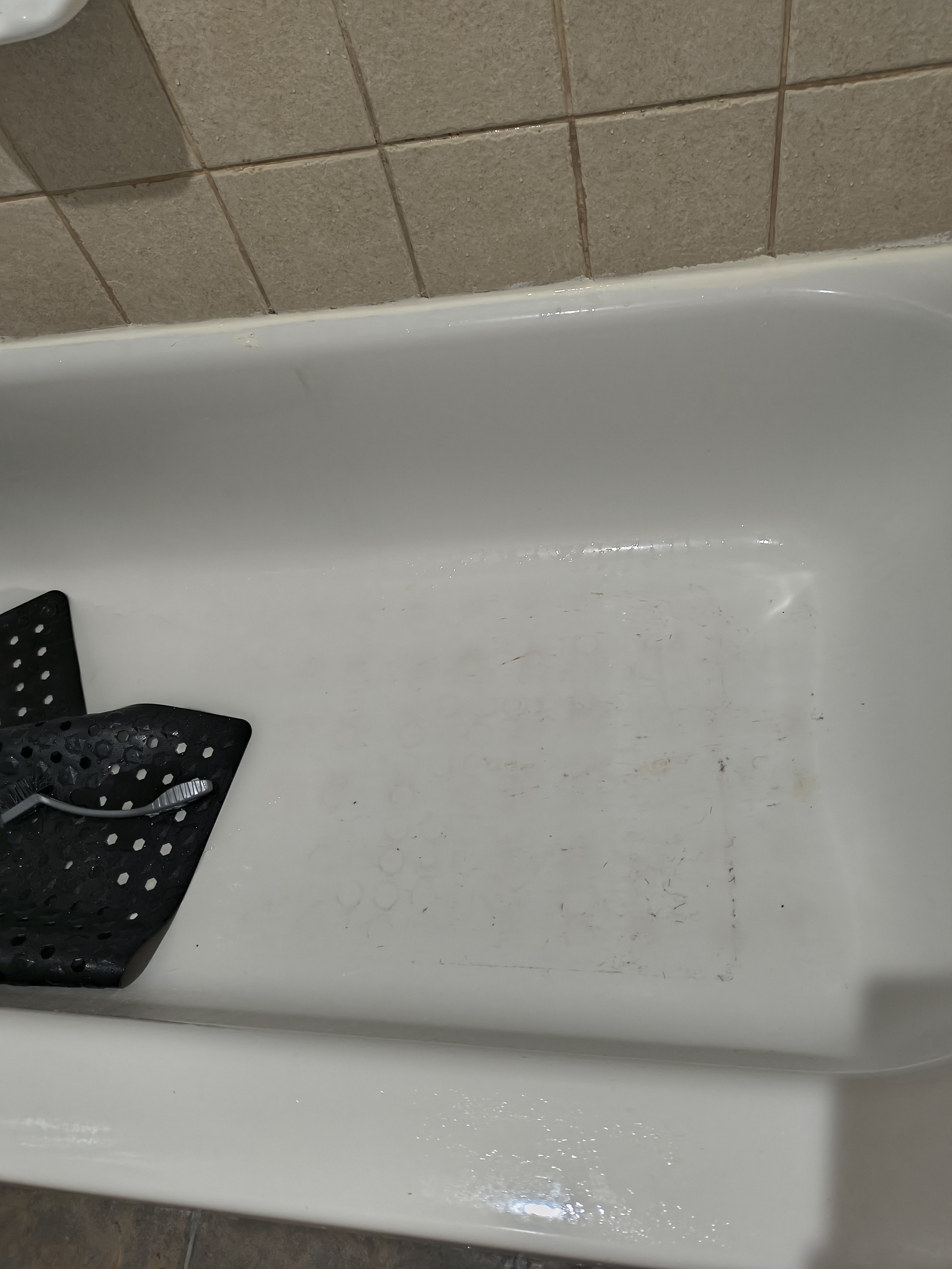 Before bathtub cleaning